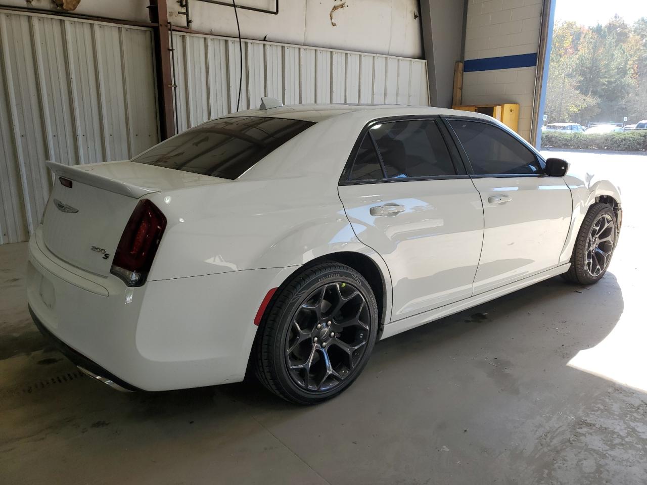 2020 Chrysler 300 S VIN: 2C3CCABT9LH181069 Lot: 76281354