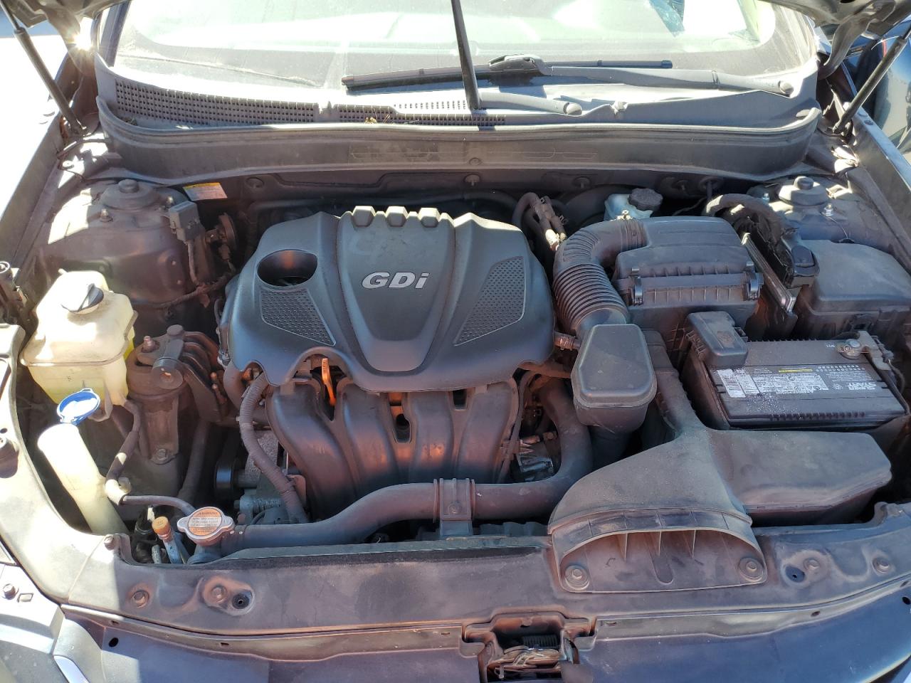 2011 Hyundai Sonata - Image 12
