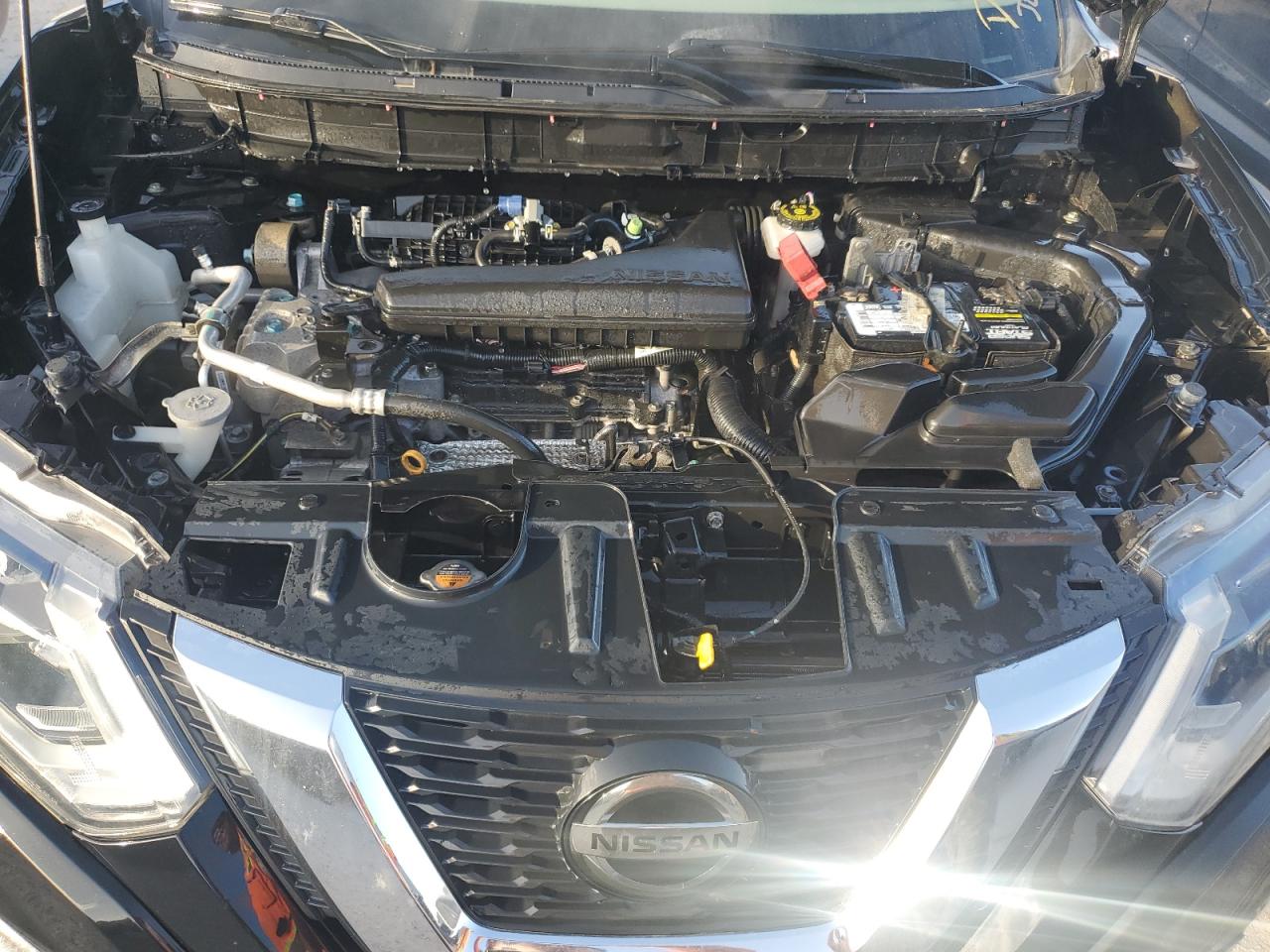 2018 Nissan Rogue - Image 12