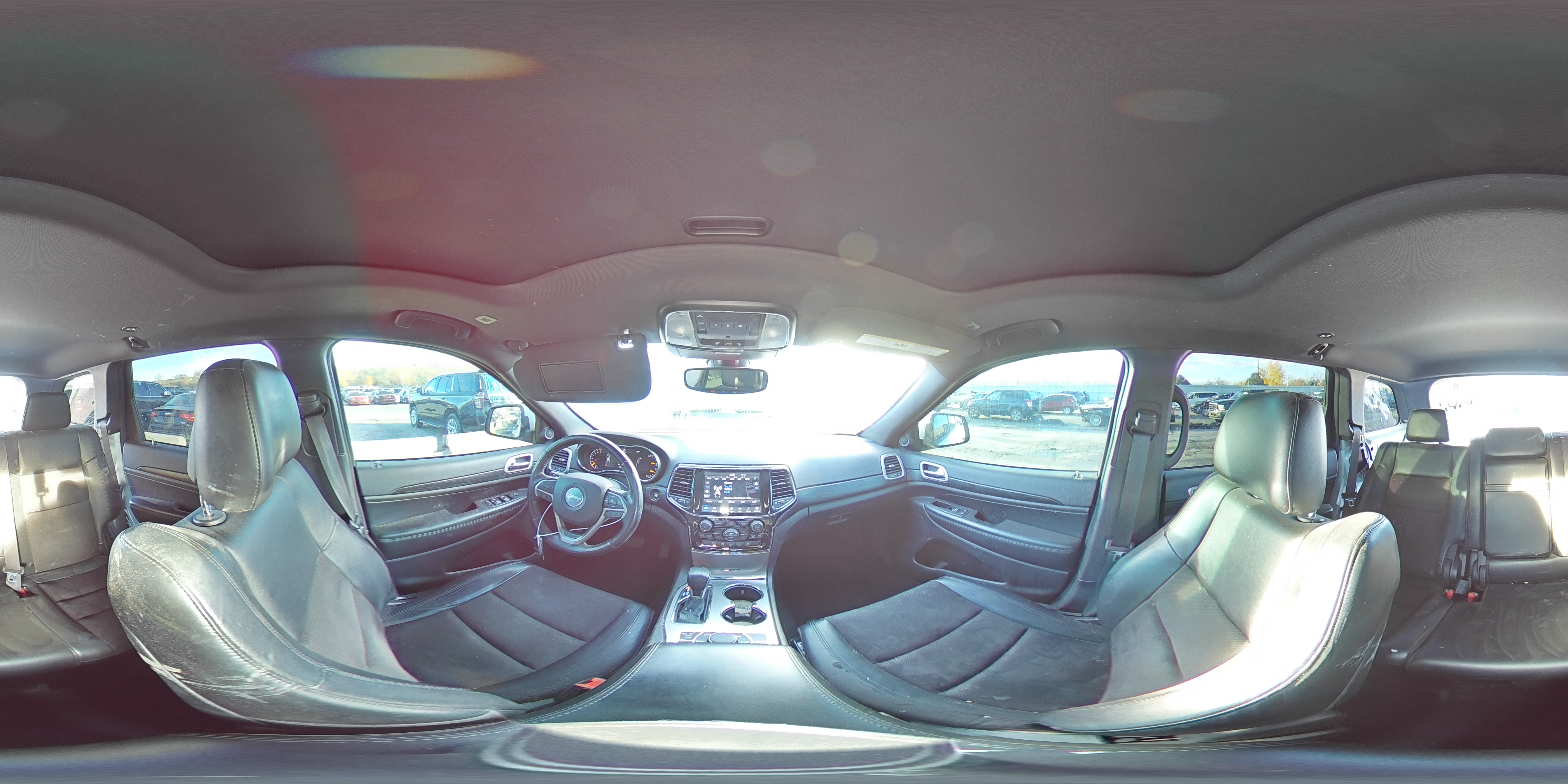 2020 Jeep Grand Cherokee - Image 16