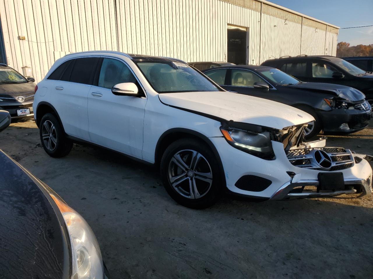 VIN WDC0G4KB1GF103446 2016 MERCEDES-BENZ GLC-CLASS no.4