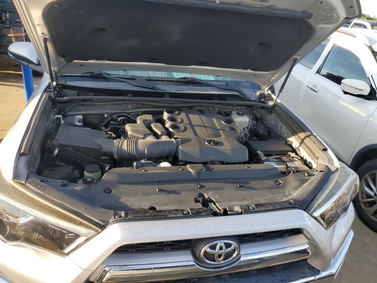 JTEBU5JR8J5522463 2018 Toyota 4Runner Sr5/Sr5 Premium