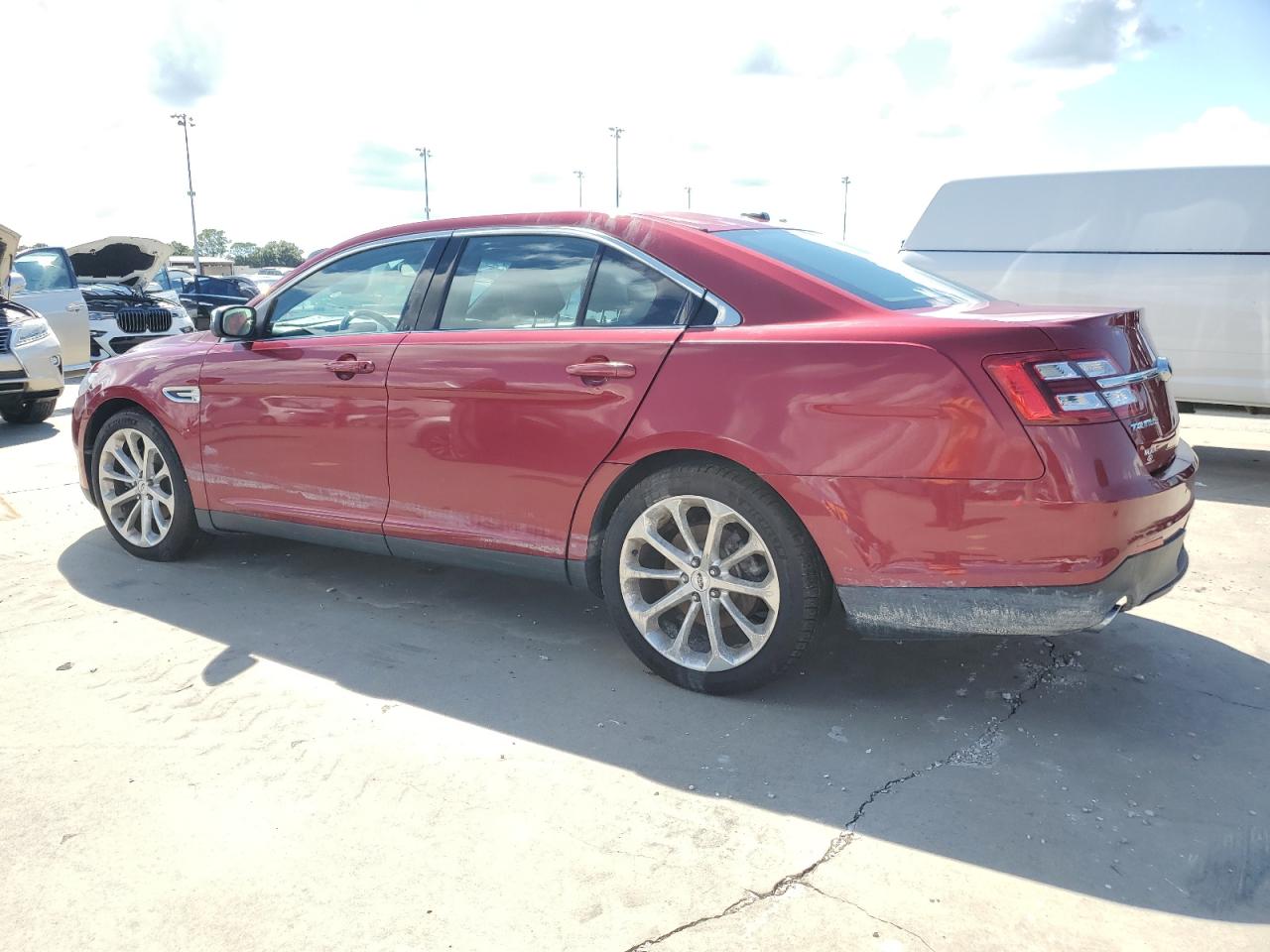 2018 Ford Taurus - Image 2