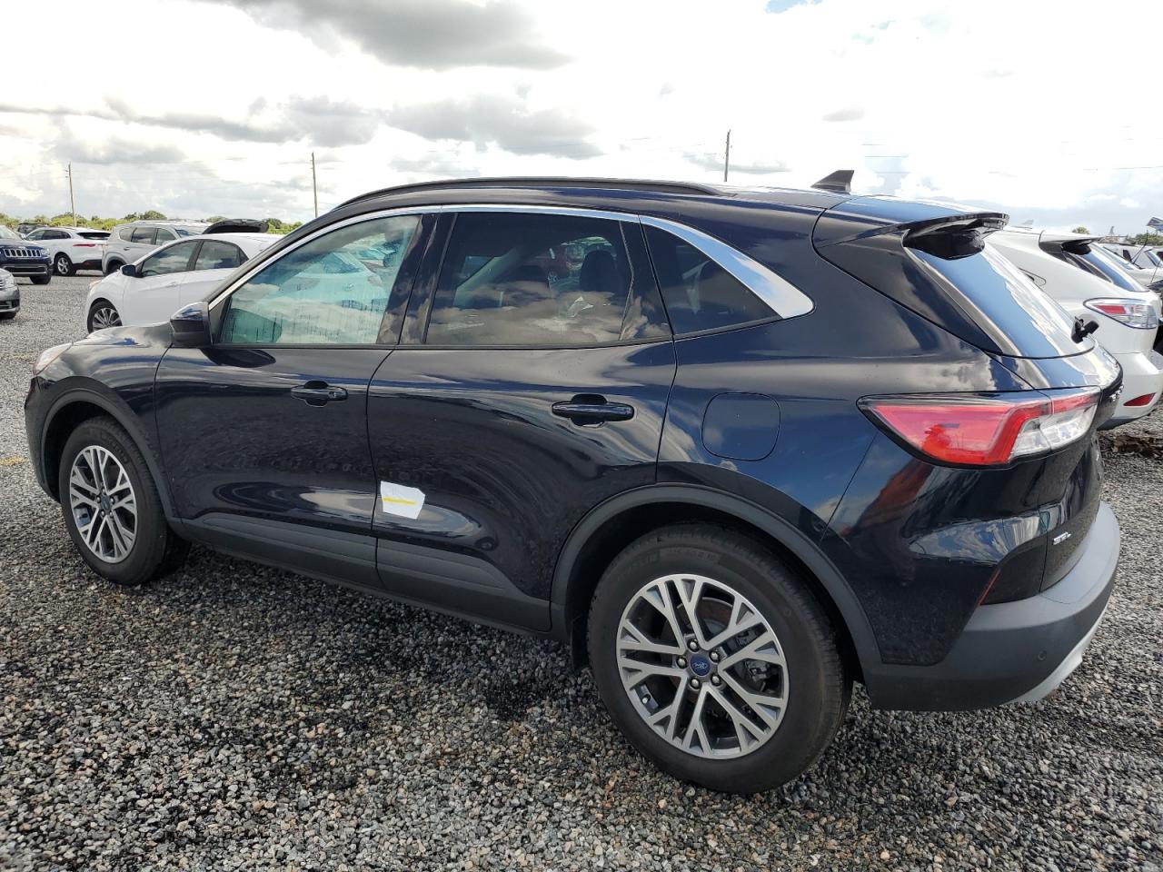 2021 Ford Escape - Image 2