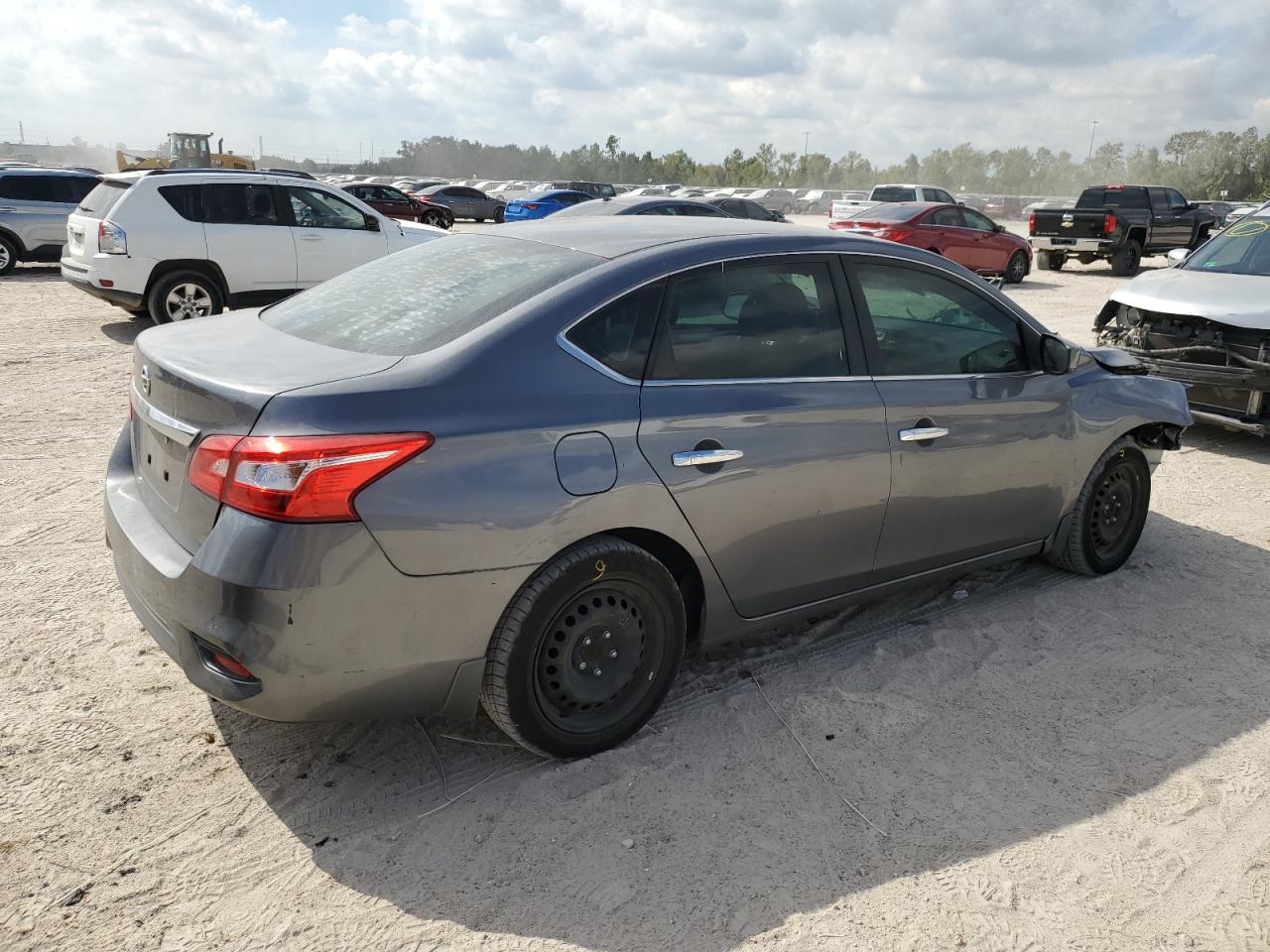 2019 Nissan Sentra - Image 3