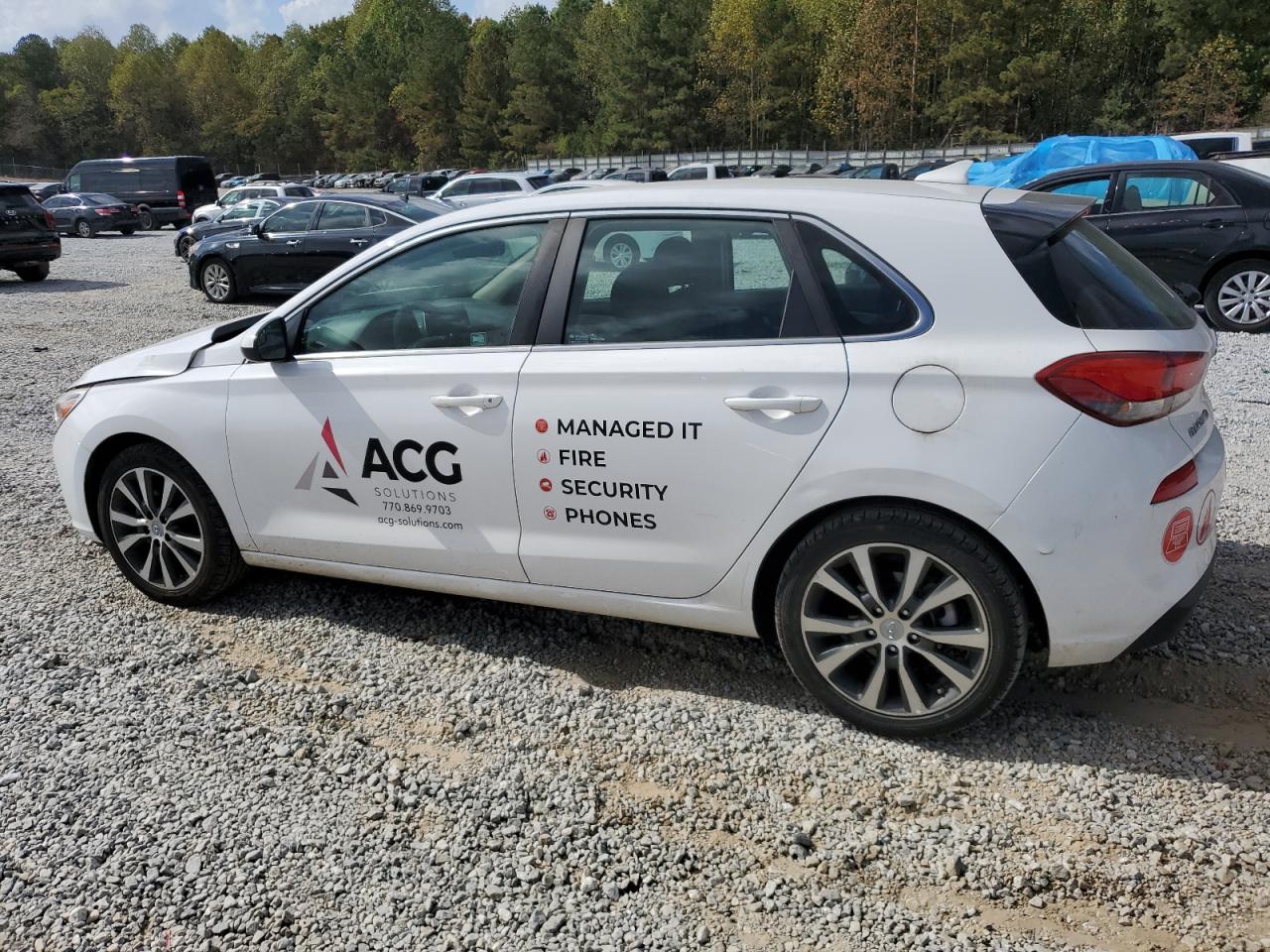 2018 Hyundai Elantra - Image 2