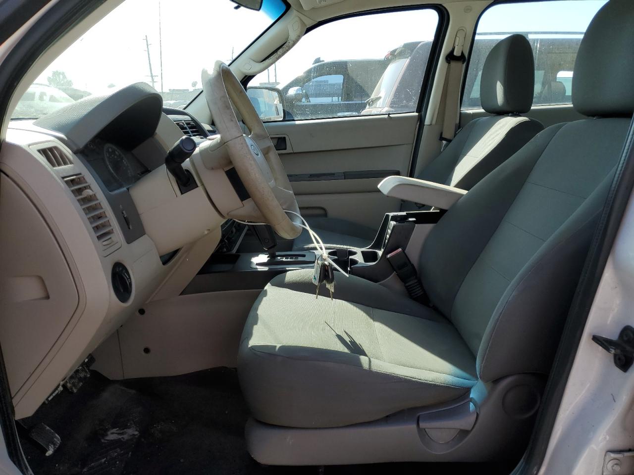 2010 Ford Escape Xls VIN: 1FMCU0C77AKC15077 Lot: 75435314