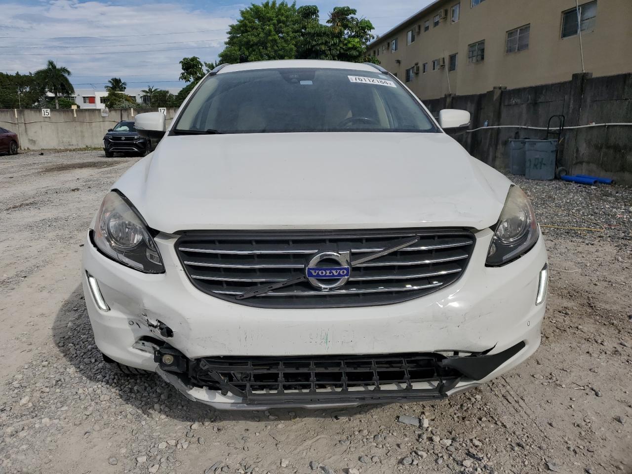 2017 Volvo Xc60 T5 Inscription VIN: YV440MDUXH2199366 Lot: 76112184