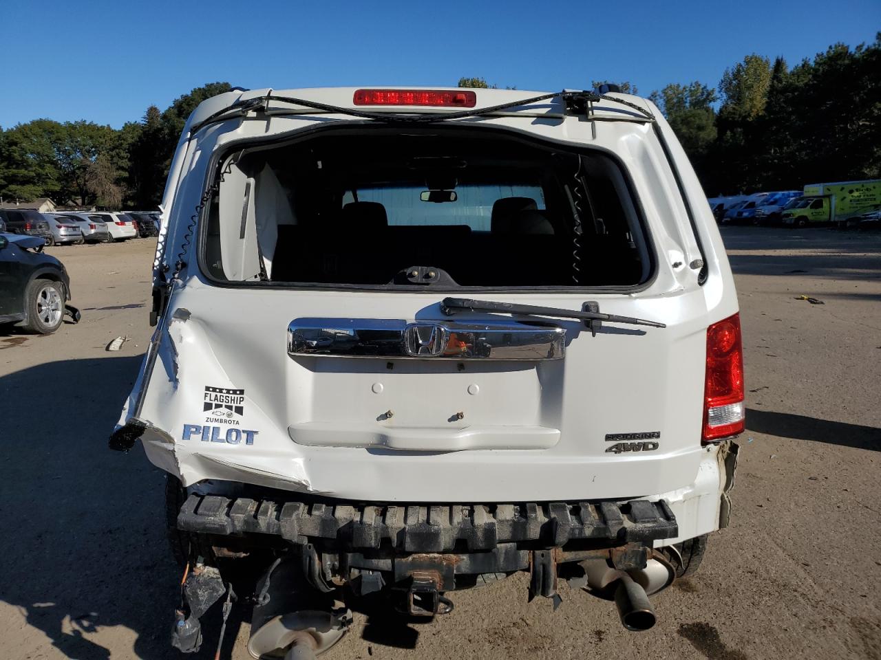 2011 Honda Pilot Touring VIN: 5FNYF4H95BB071811 Lot: 74206364