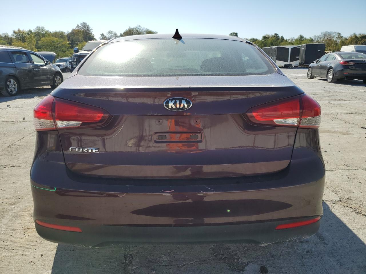 3KPFK4A75HE046207 2017 Kia Forte Lx