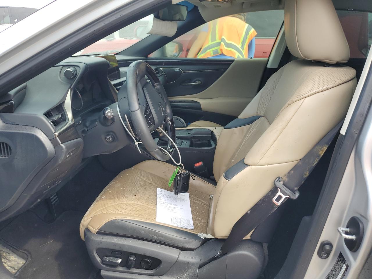 2019 Lexus ES - Image 7