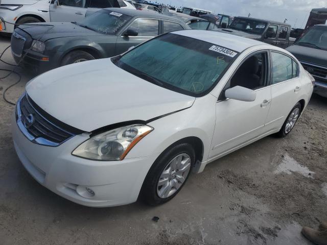 2010 Nissan Altima Base