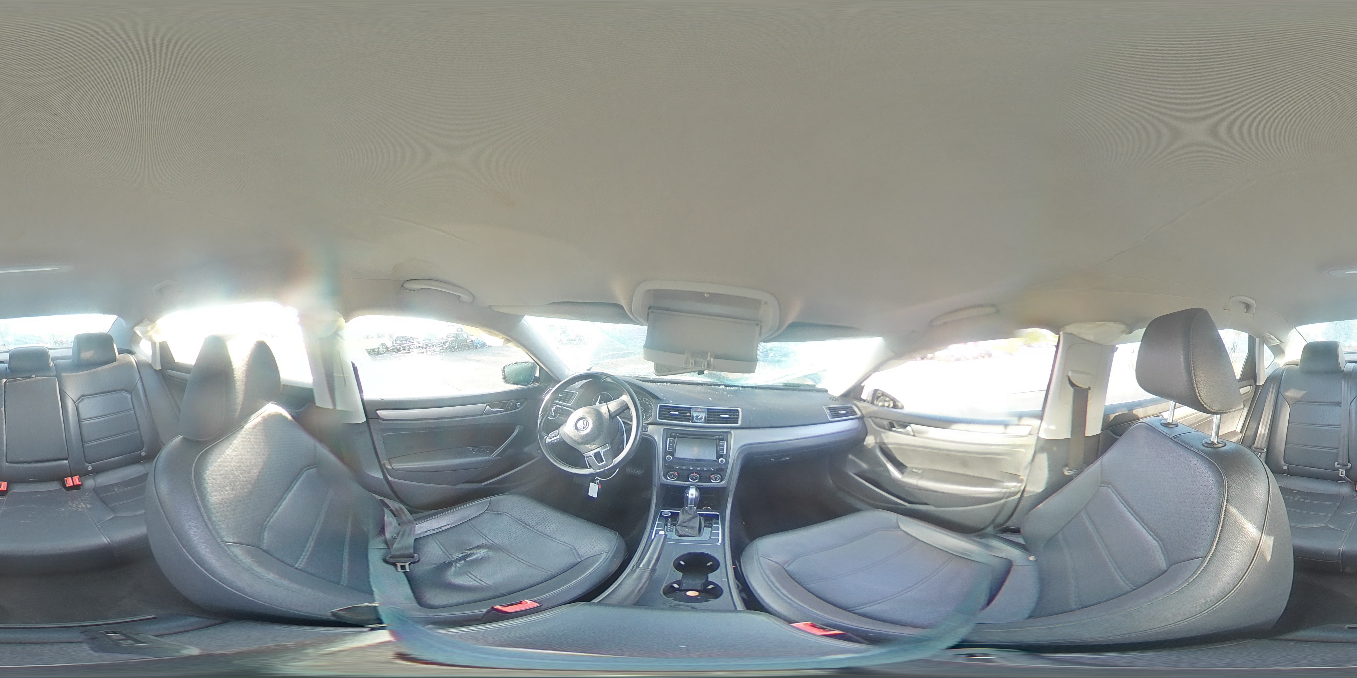 2015 Volkswagen Passat - Image 12