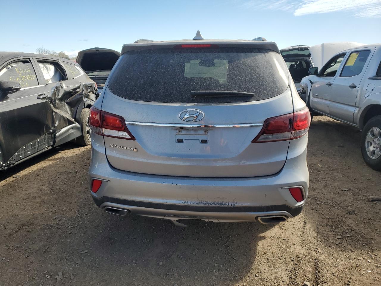 2017 Hyundai Santa Fe Se VIN: KM8SM4HF8HU249966 Lot: 75554774