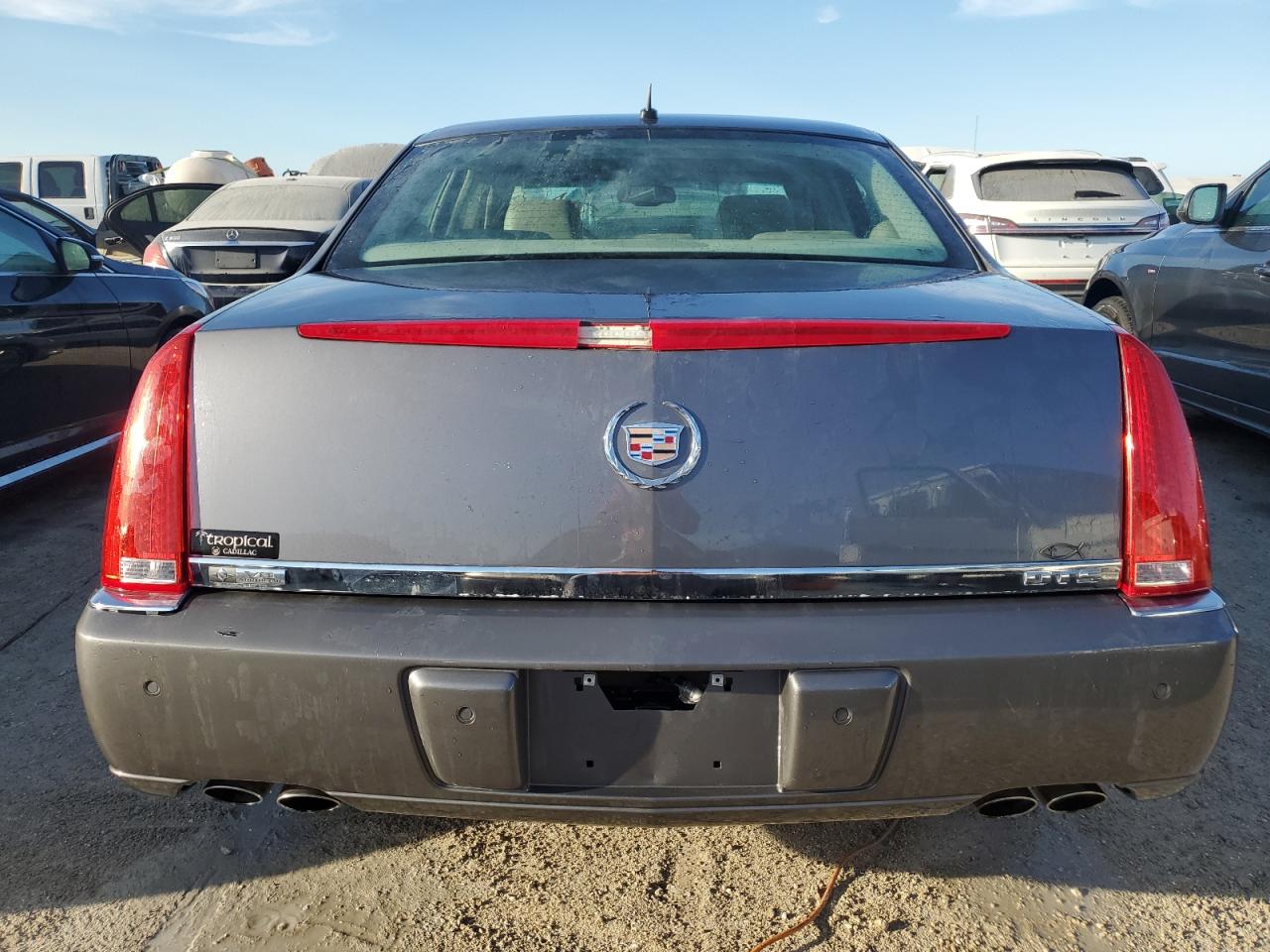 2007 Cadillac Dts VIN: 1G6KD57YX7U224047 Lot: 74922694