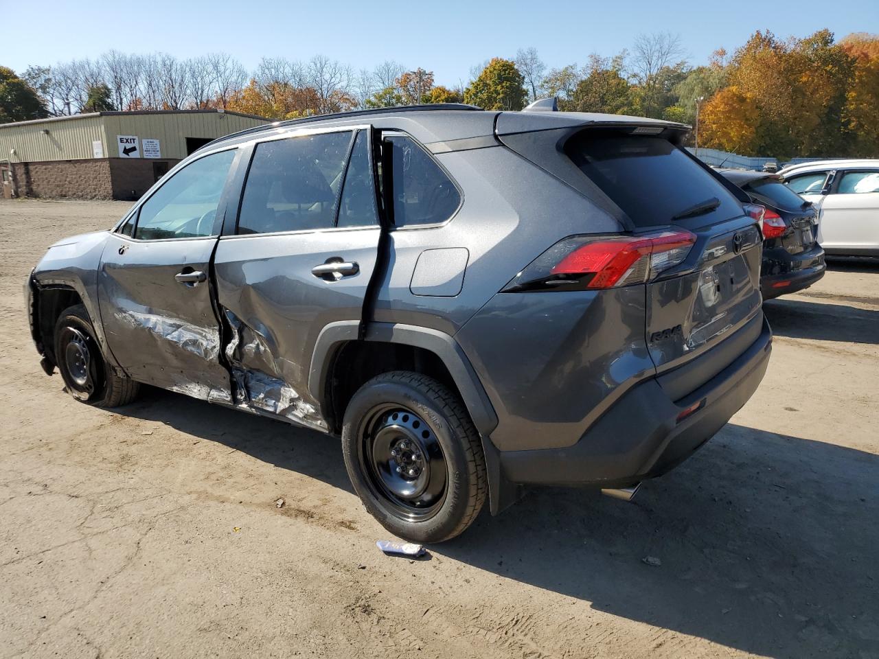 2019 Toyota RAV 4 - Image 2
