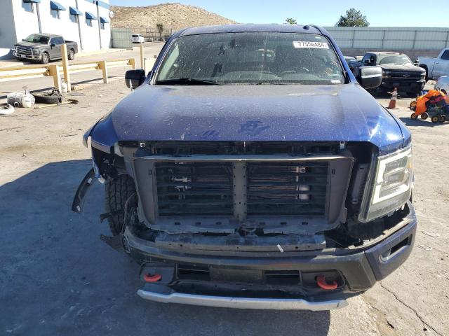  NISSAN TITAN 2021 Granatowy