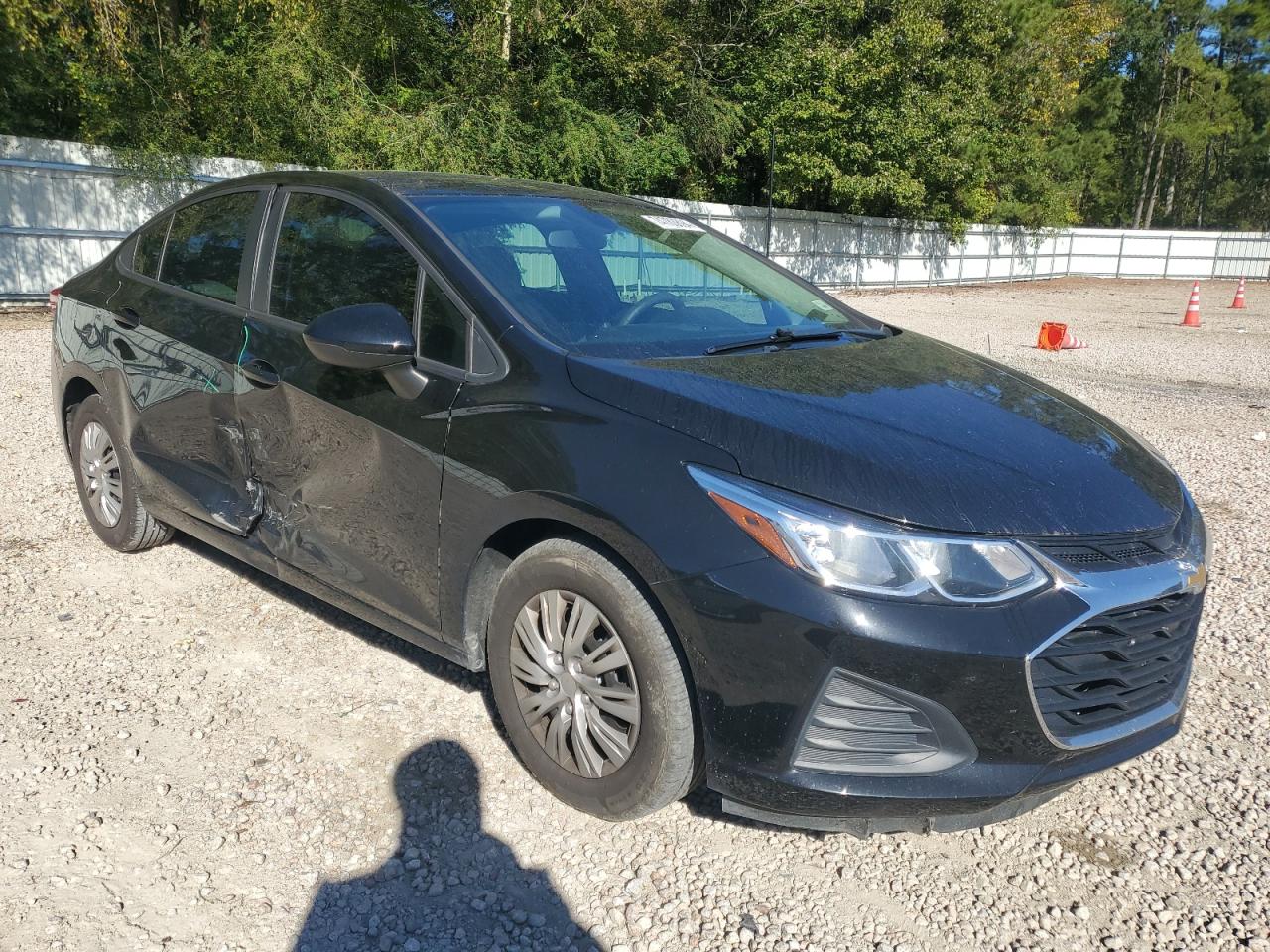 2019 Chevrolet Cruze - Image 4