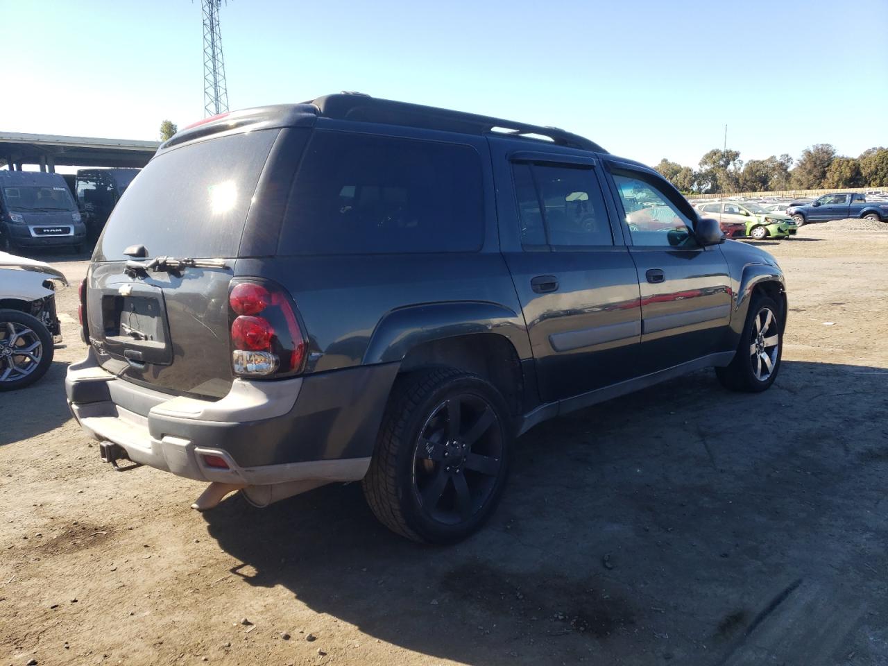 2005 Chevrolet TrailBlazer - Image 3