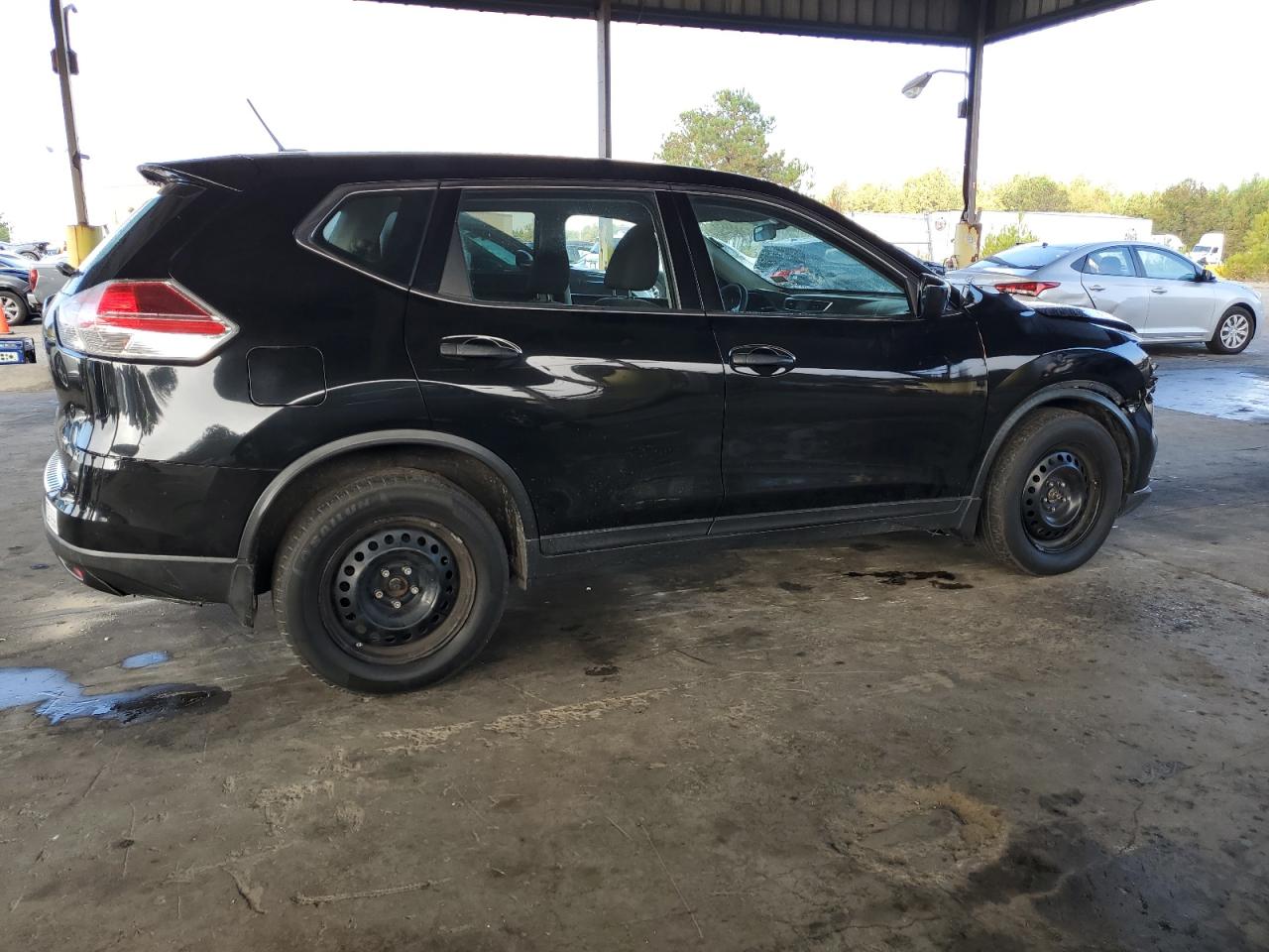 2016 Nissan Rogue - Image 3
