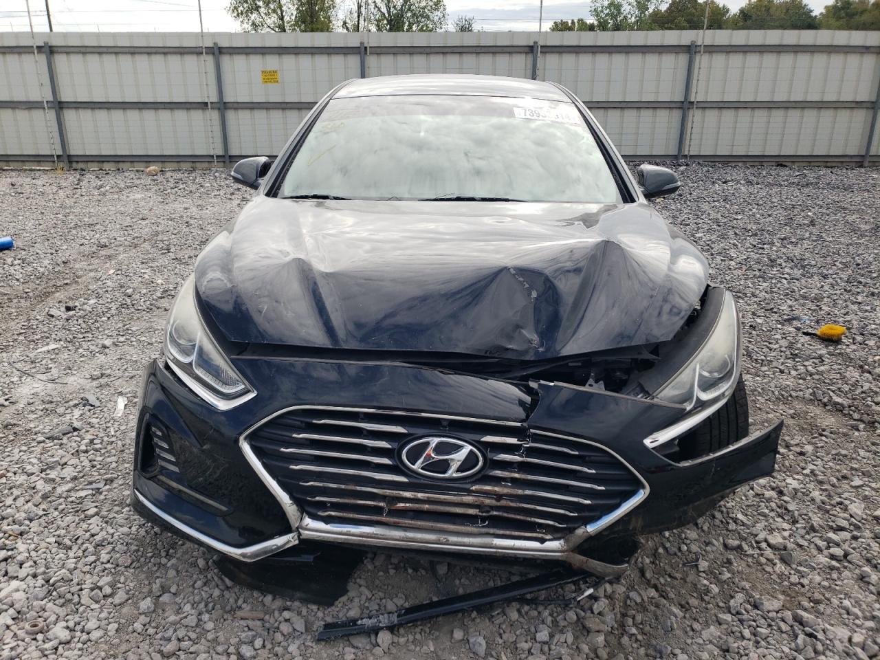 2018 Hyundai Sonata - Image 5