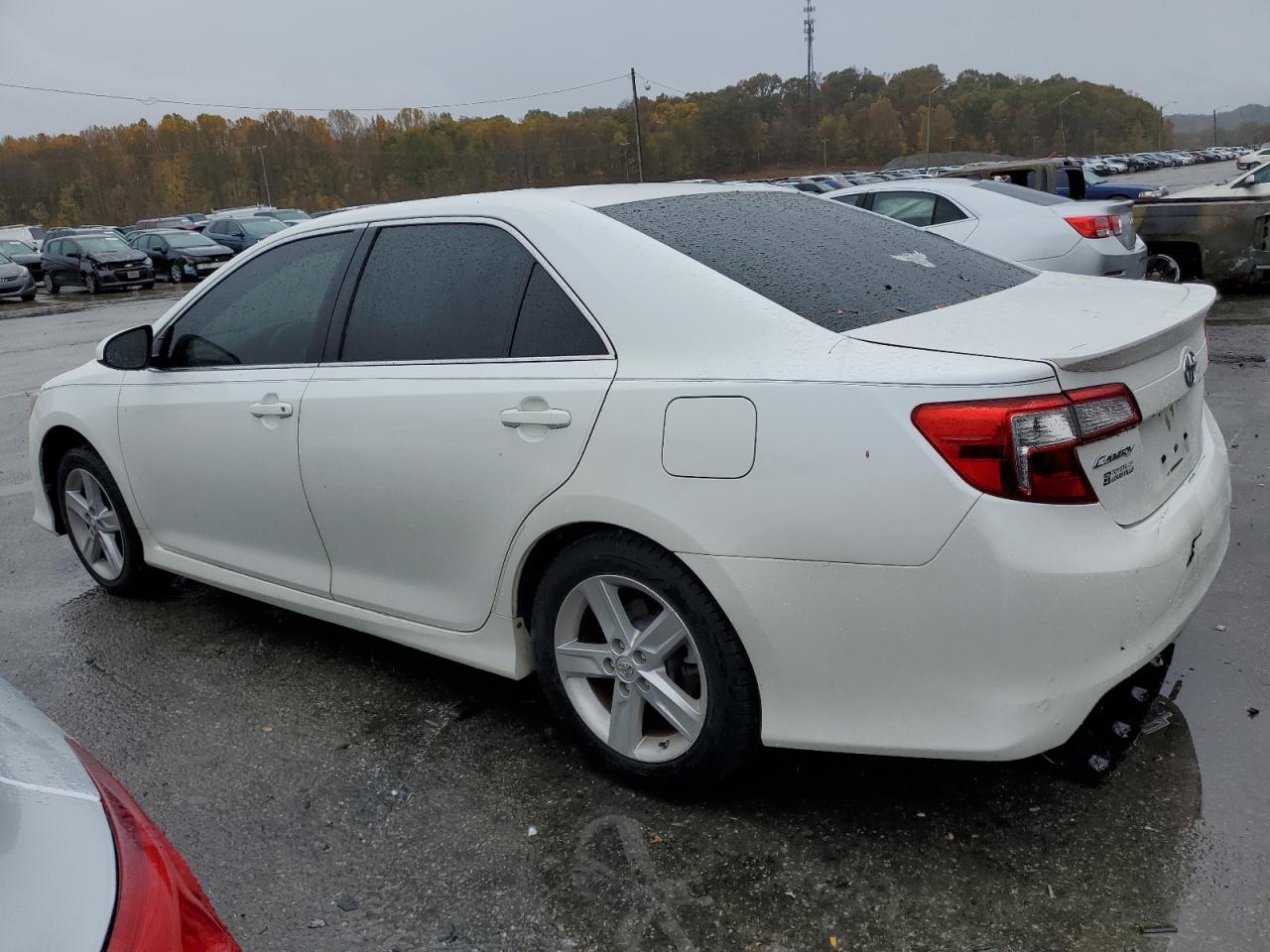 VIN 4T1BF1FK5EU461373 2014 TOYOTA CAMRY no.2