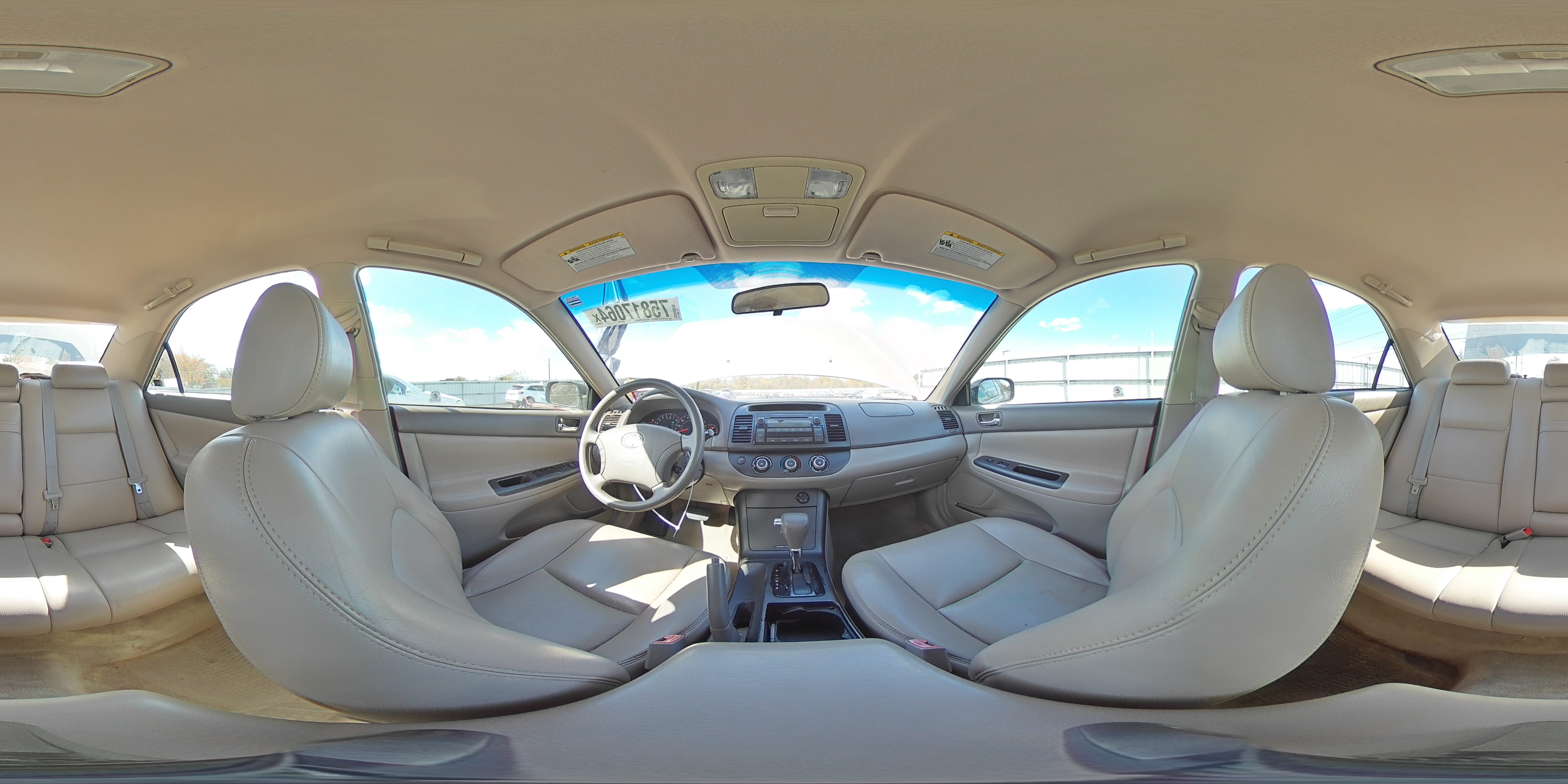 2005 Toyota Camry - Image 13