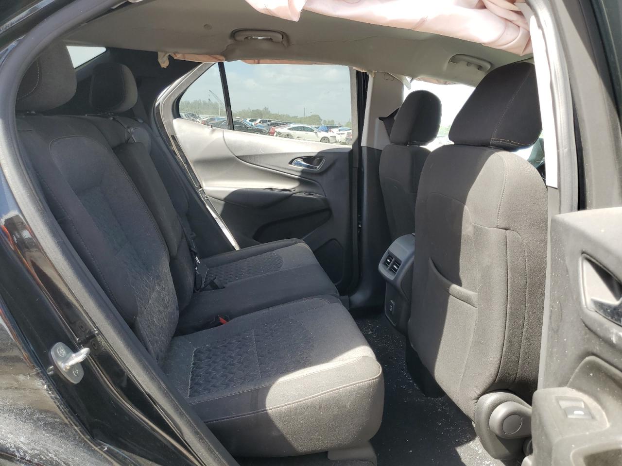 2022 Chevrolet Equinox - Image 11