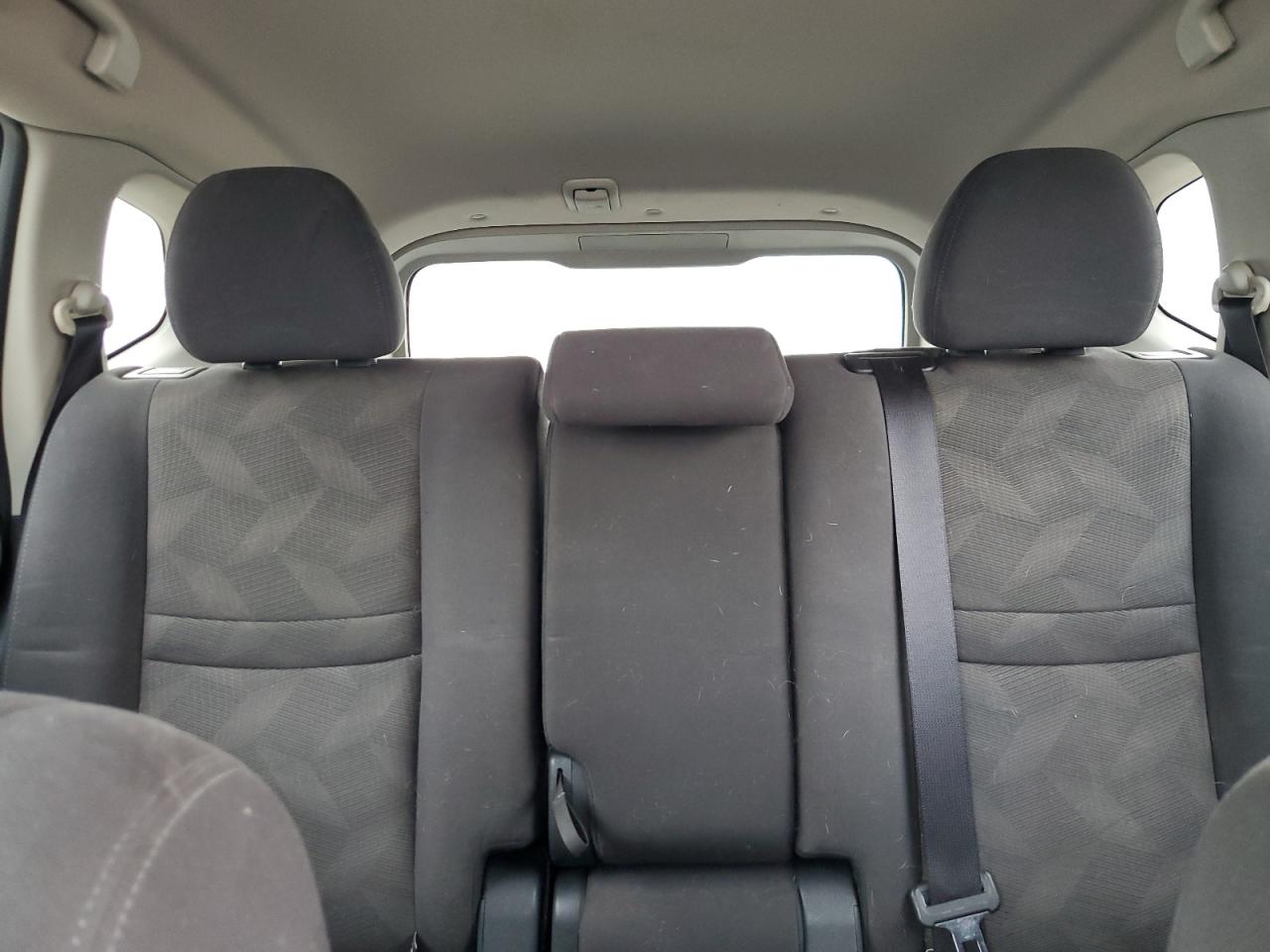 2016 Nissan Rogue - Image 10