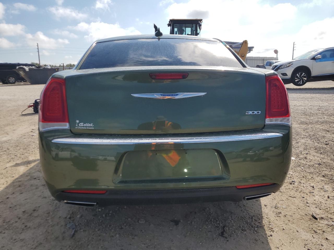 2C3CCAAG8JH165074 2018 Chrysler 300 Touring