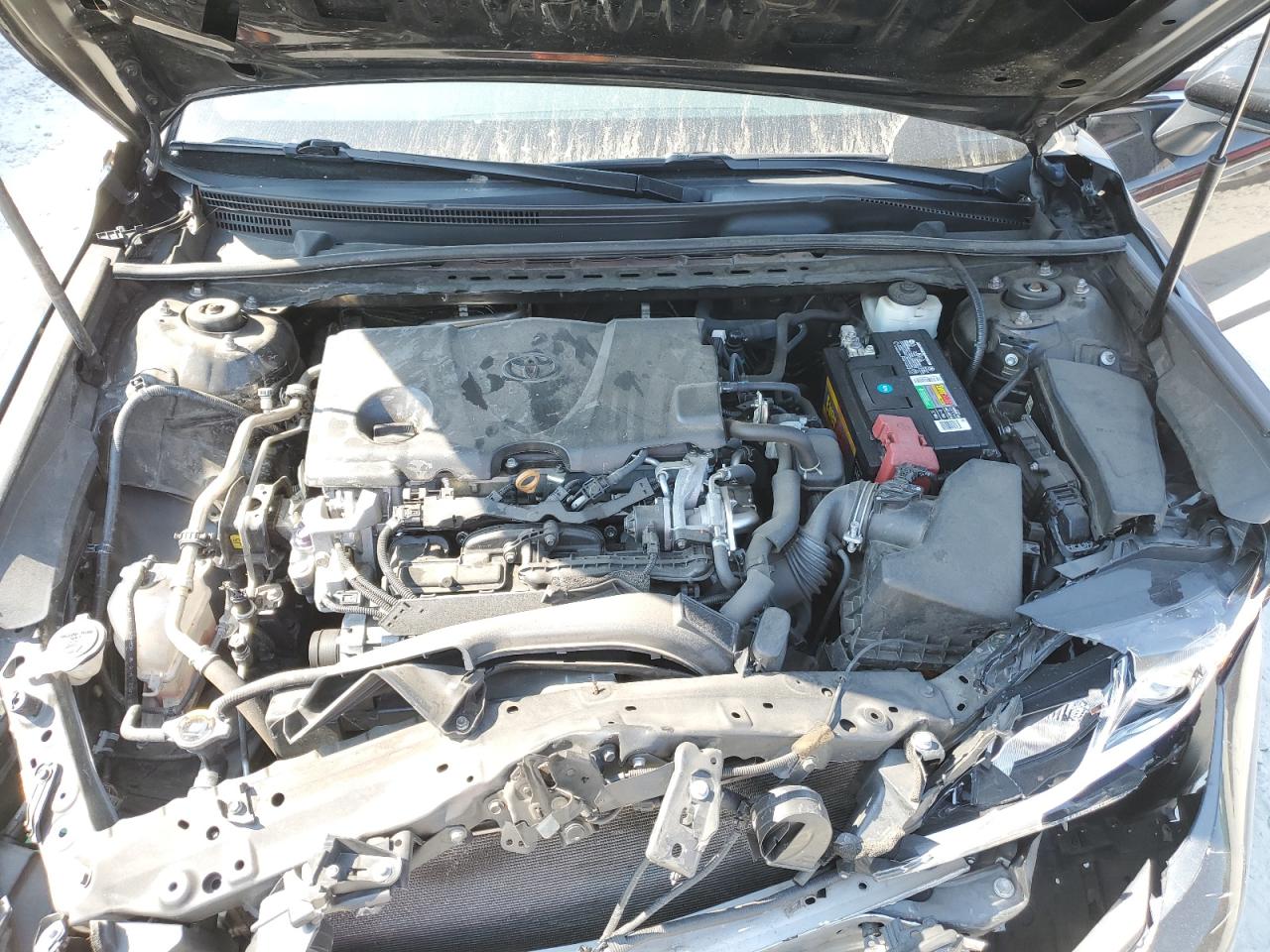 2019 Toyota Camry - Image 11