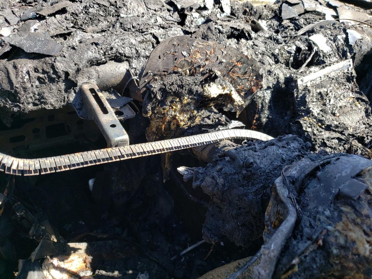 2006 BMW 325 I VIN: WBAVB13596PT19858 Lot: 74776944