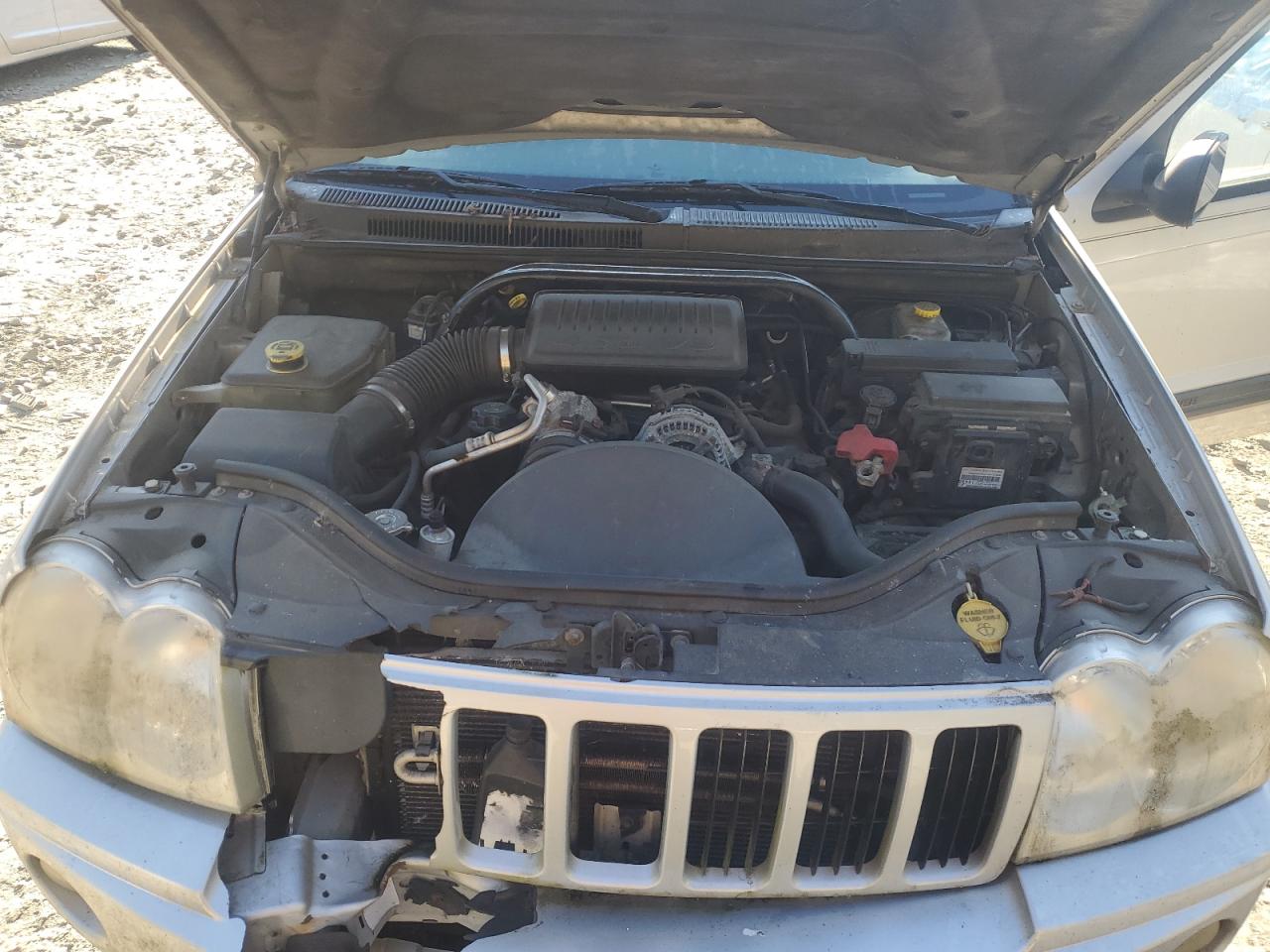 1J4HR48N95C515112 2005 Jeep Grand Cherokee Laredo