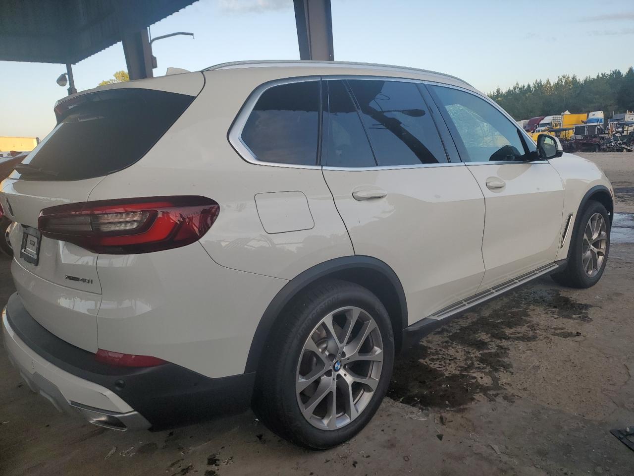 2023 BMW X5 - Image 3