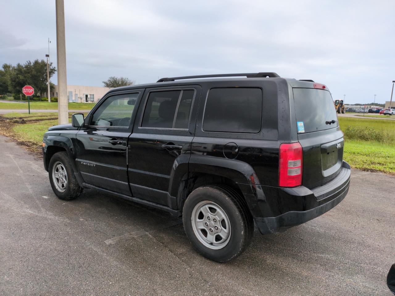 2014 Jeep Liberty (Patriot) - Image 2