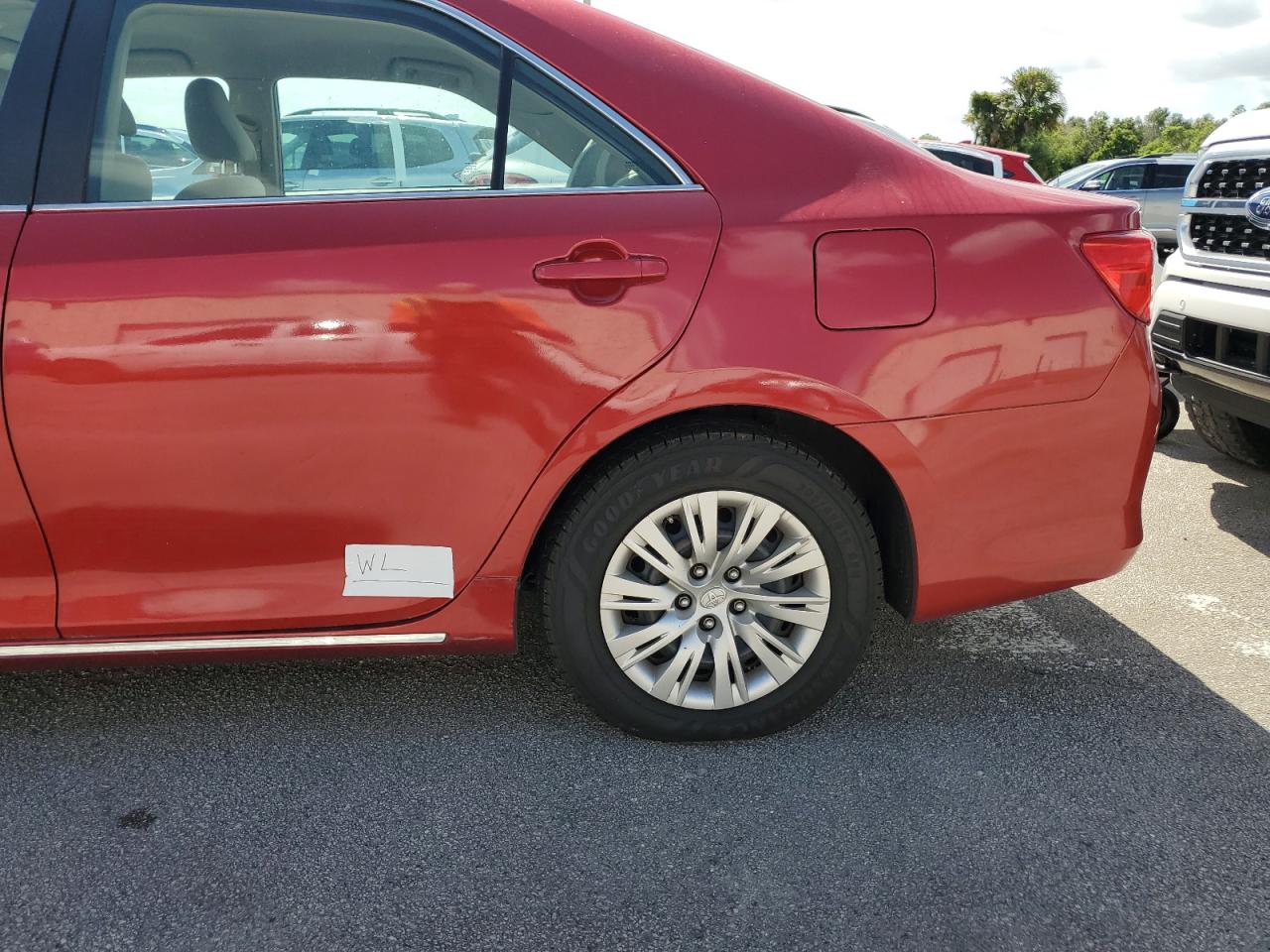 2014 Toyota Camry - Image 12