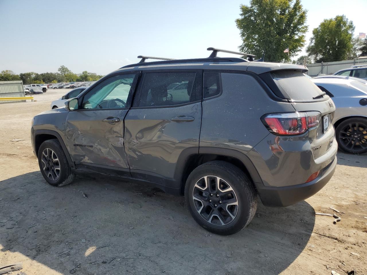 2019 Jeep Compass - Image 2