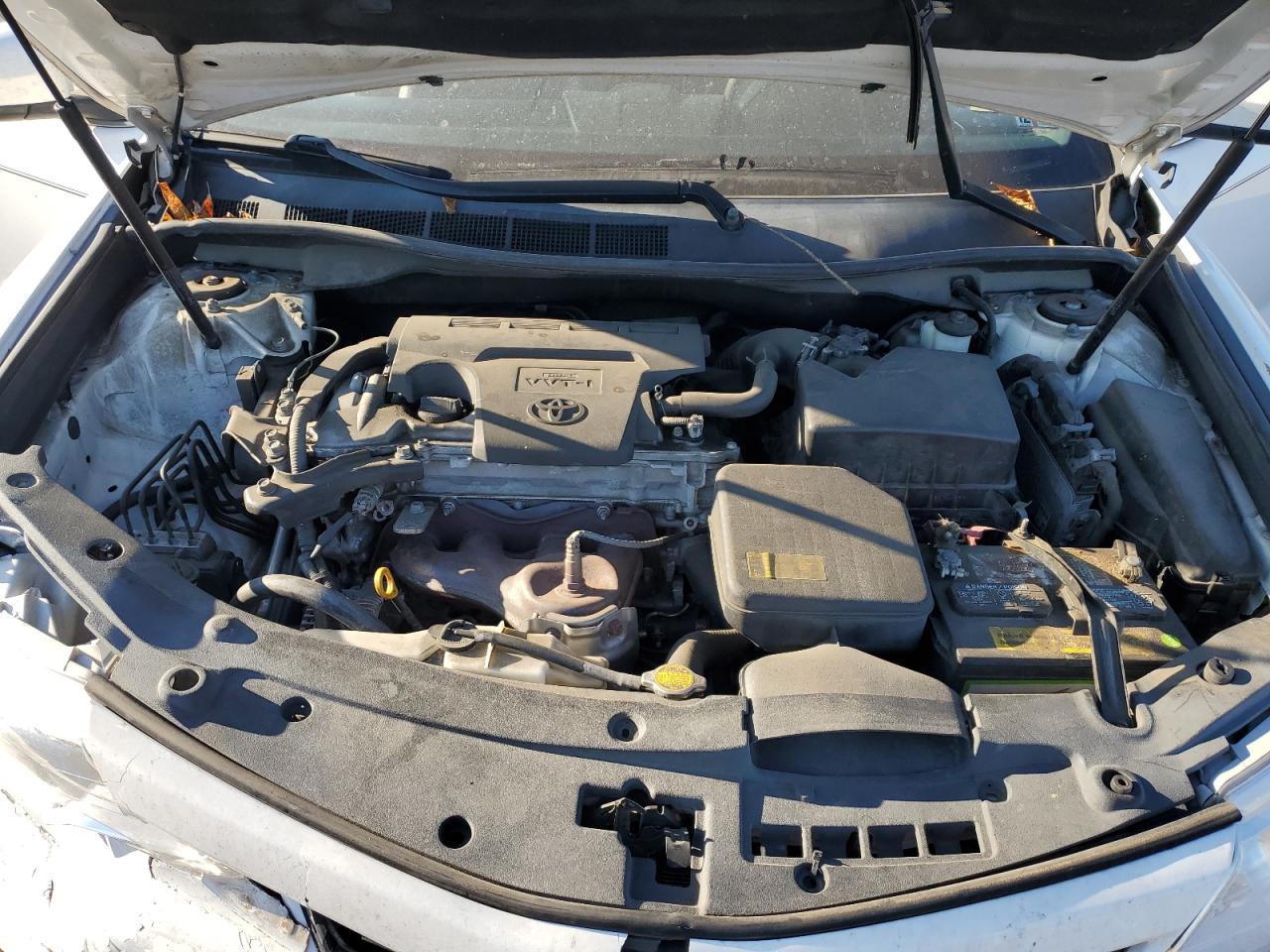 2012 Toyota Camry - Image 12