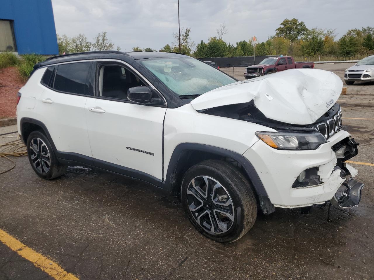2022 Jeep Compass - Image 4