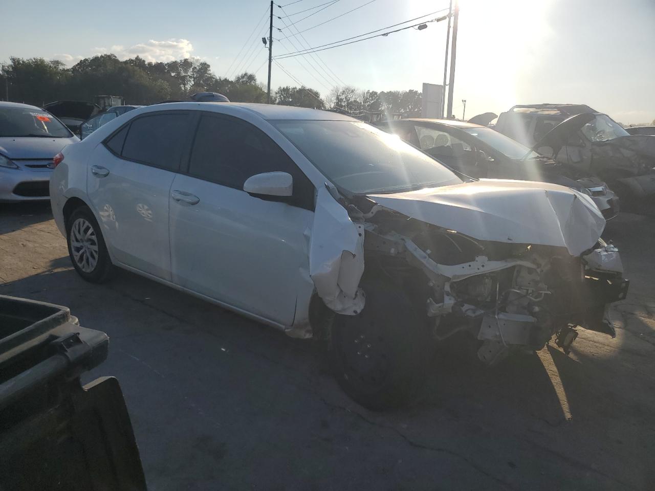 VIN 5YFBURHE2KP878460 2019 TOYOTA COROLLA no.4