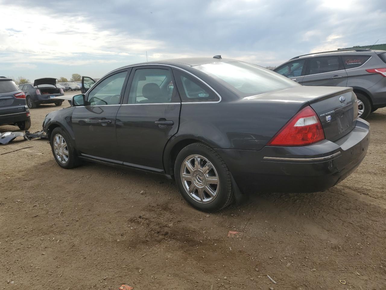 2007 Ford Five Hundred - Image 2