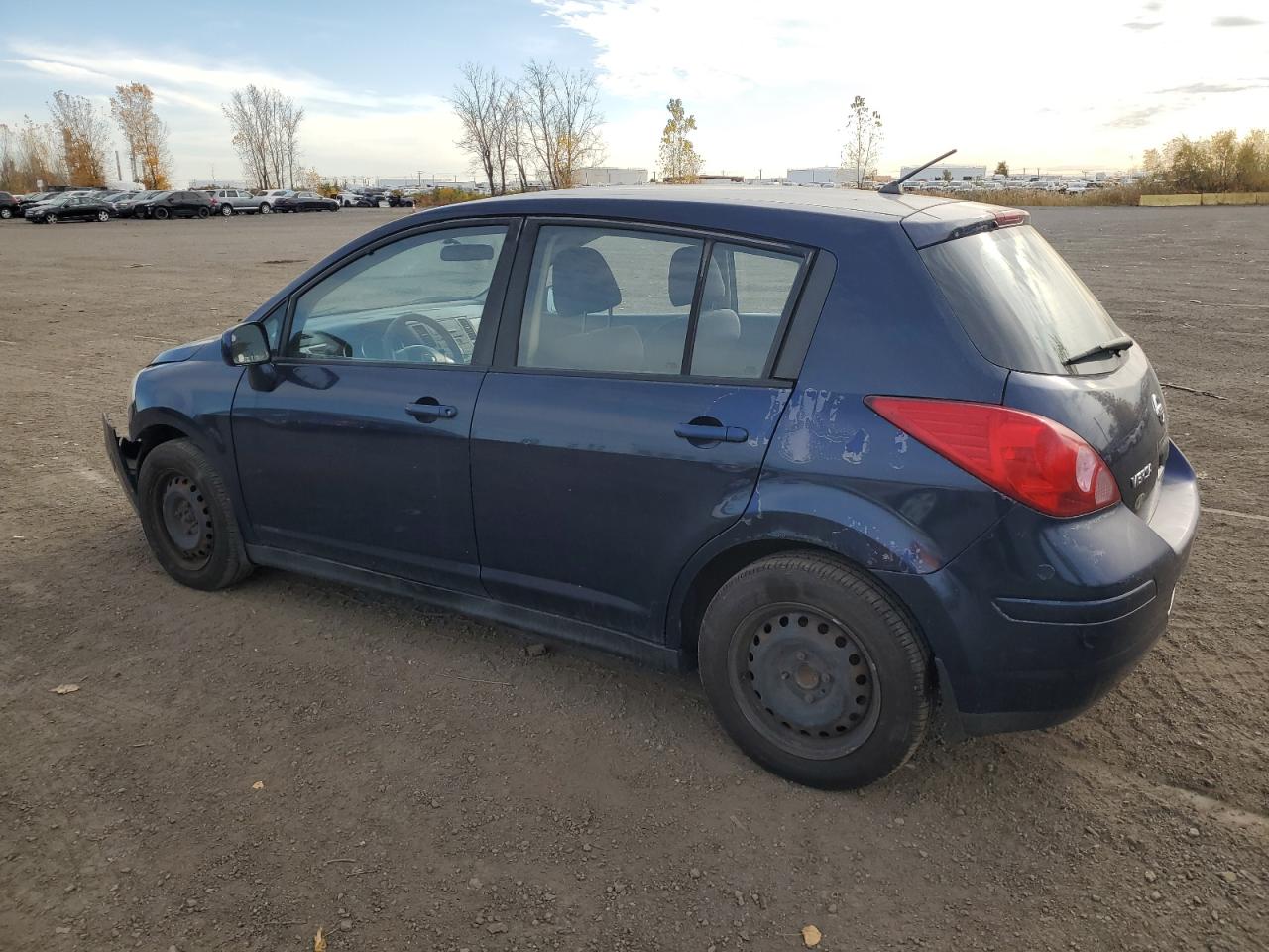 2007 Nissan Versa - Image 2