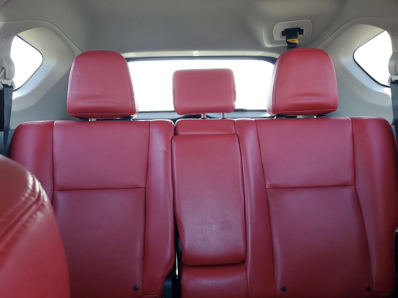 2018 Toyota RAV 4 - Image 10