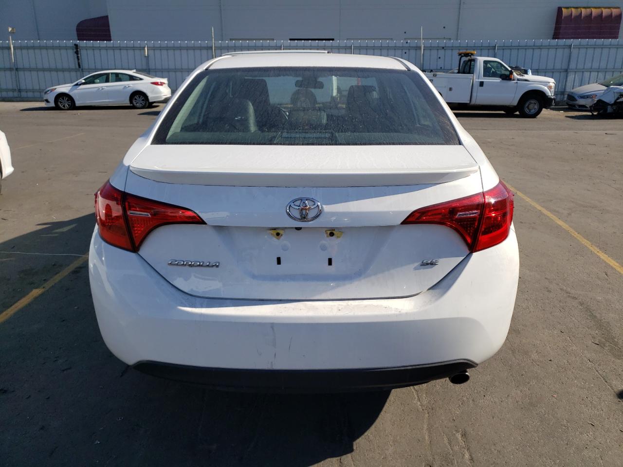 2018 Toyota Corolla L VIN: 2T1BURHE1JC979603 Lot: 74152804