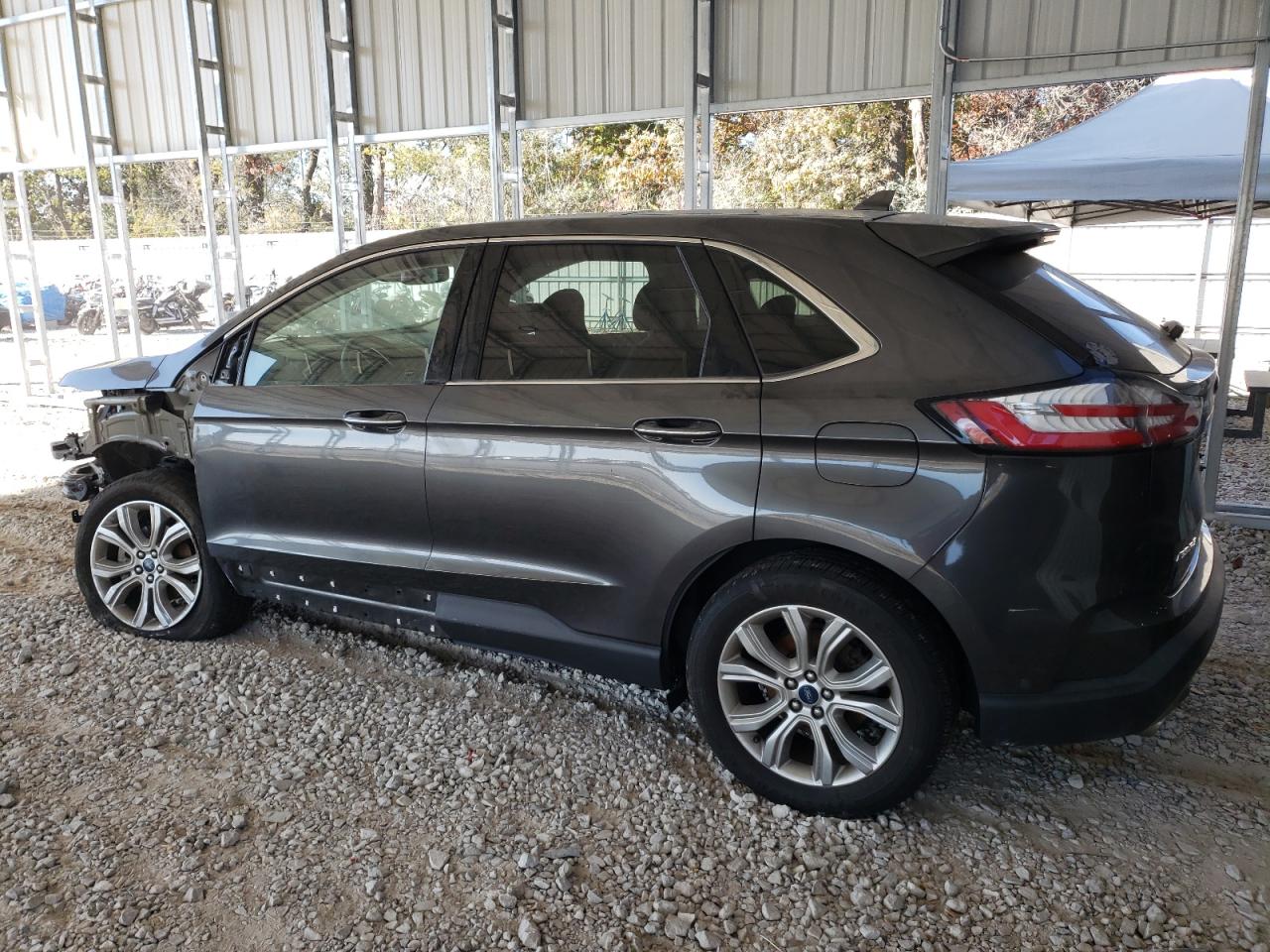 2019 Ford Edge - Image 2