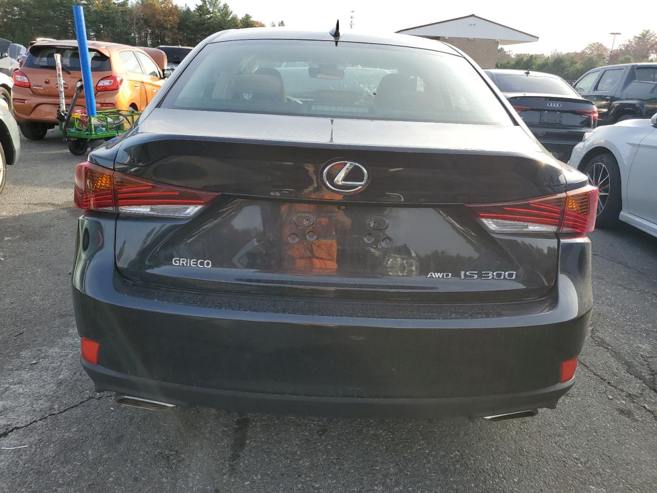 VIN JTHC81D26K5039235 2019 LEXUS IS no.6