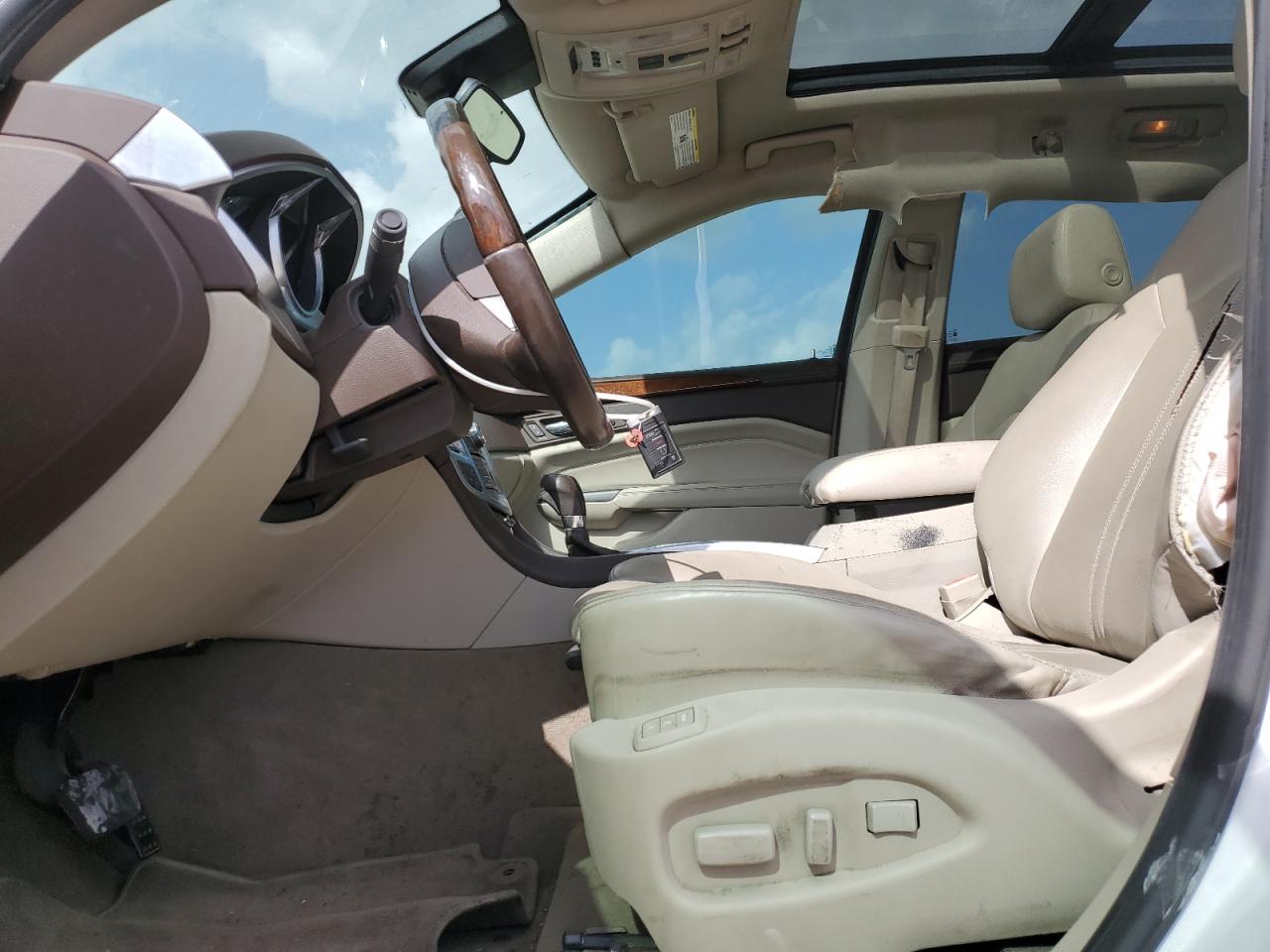 2012 Cadillac SRX - Image 7