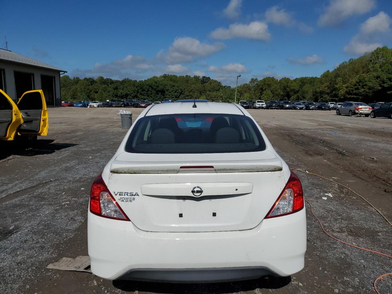 3N1CN7AP3JL837965 2018 Nissan Versa S