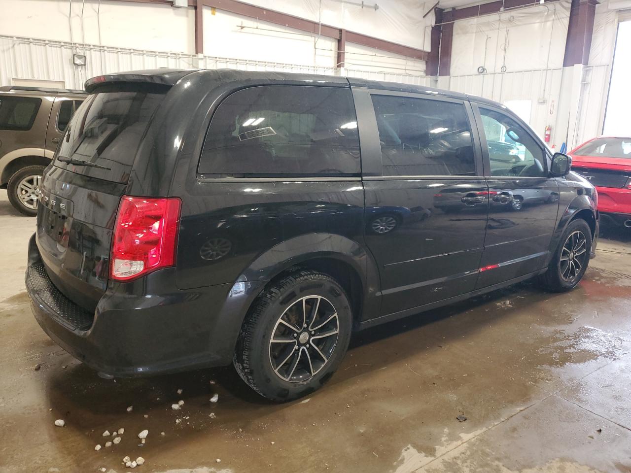 2015 Dodge Caravan - Image 3