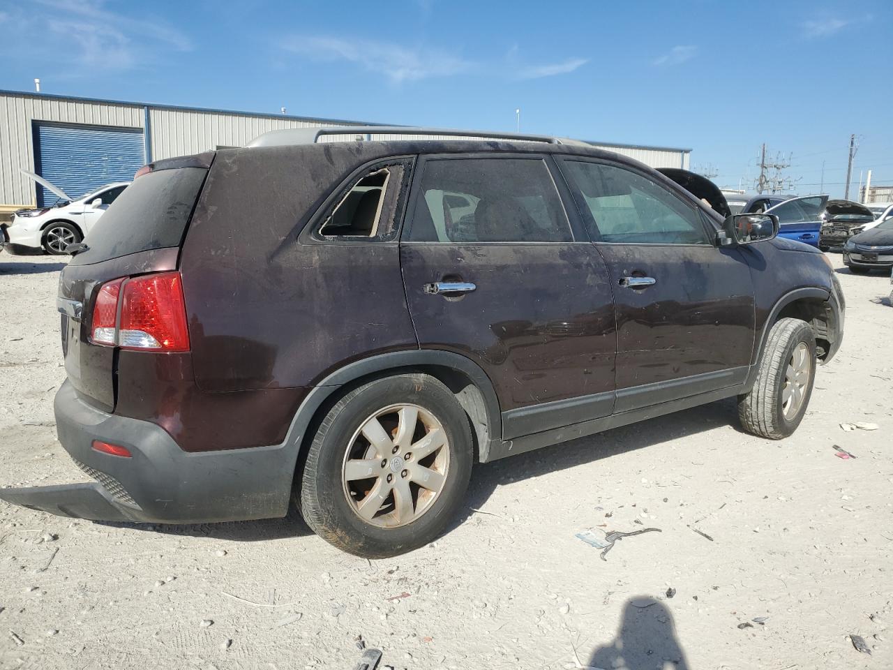 2011 Kia Sorento - Image 3